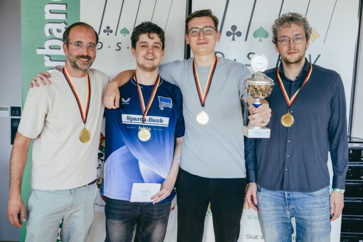 Mannschaft 1. Platz