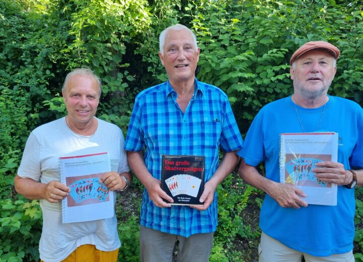 Die Sieger eines schönen und friedlichen Sommerfestes: Wolfgang Springer (2.), Uli Rönz (1.),  und Willi Buschner (3.)