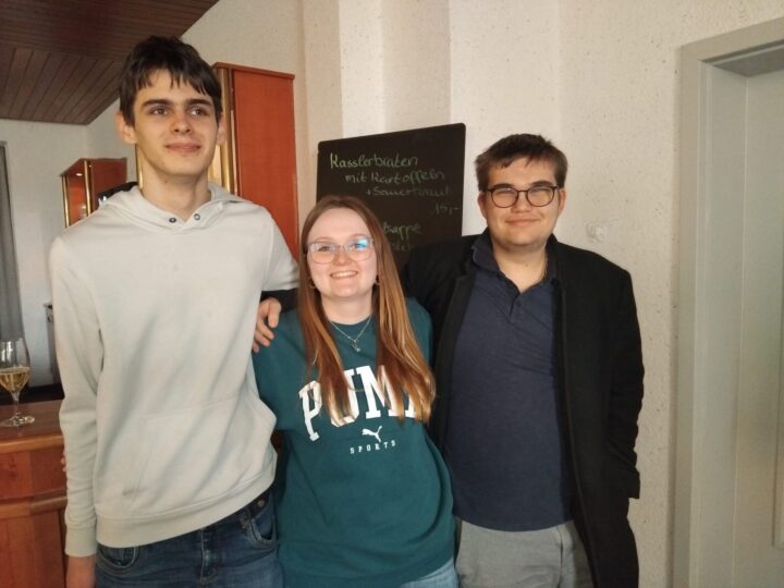 37eb2589-833e-46c8-b215-2286ae09b4fe