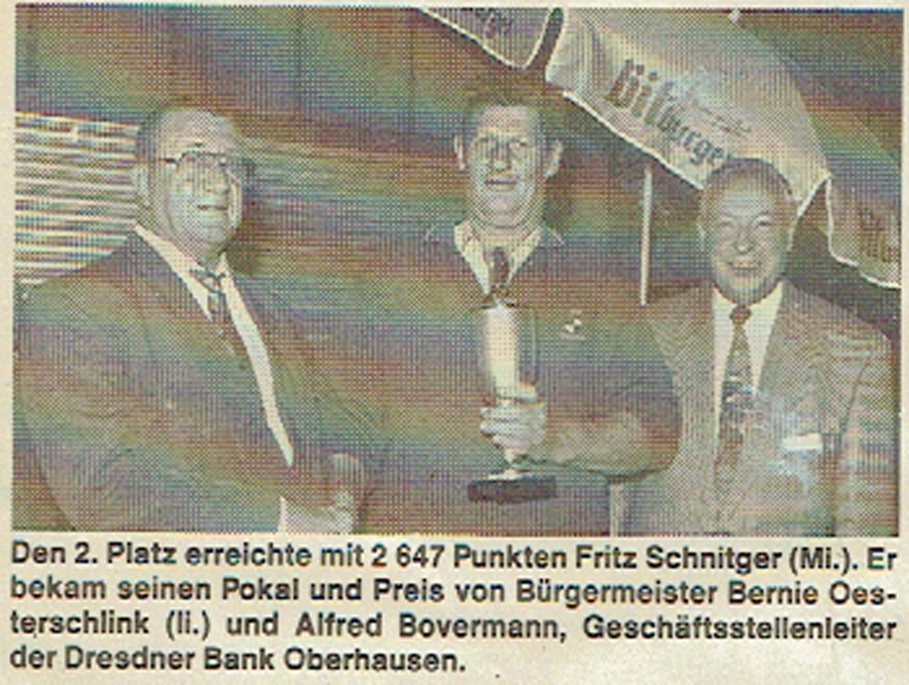 Dieses Bild hat ein leeres Alt-Attribut. Der Dateiname ist Offene-1994-2-Platz.jpg